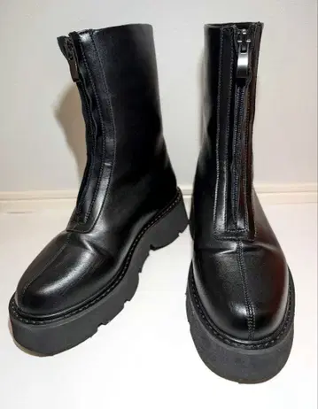 [ 새상품급 ] 블랙 프론트 지퍼 부츠 S