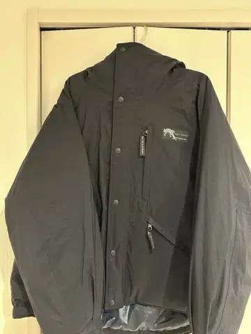 WILD THINGS 블랙 다운 자켓