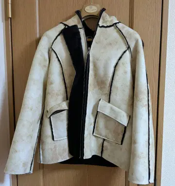 Sincerity 후드 부착 무스탕 코트