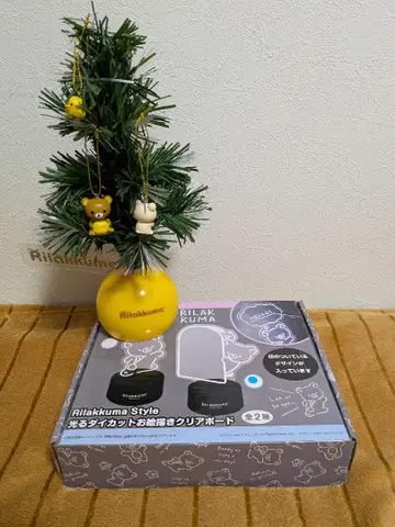 리락쿠마 크리스마스 트리 리락쿠마 스타일 빛나는 그림 그리기 클리어 보드