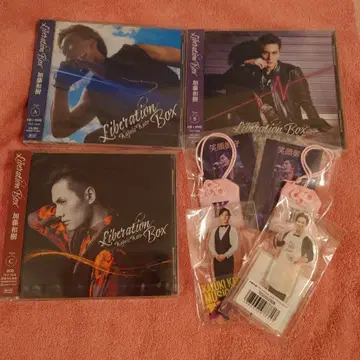 카토 카즈키 Liberation BOX & 아크릴 스탠드 외 7종 세트