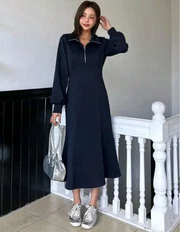 긴팔 원피스 네이비 컬러 S 사이즈