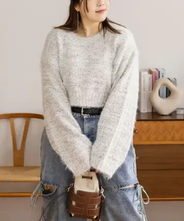 [ 새상품 택 포함 ] clette 숏 기장 니트 4L