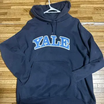 Champion Yale 로고 네이비 후드티