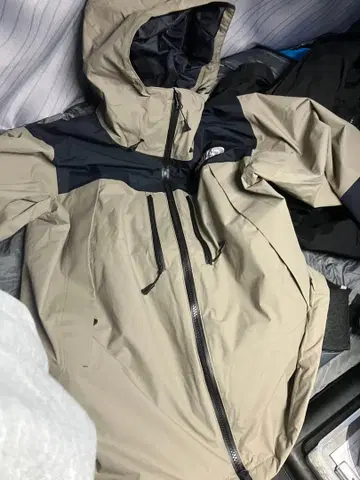 THE NORTH FACE 마운틴 후드티 NS62616 베이지 네이비