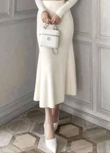 미사용 GYDA 리브 니트 머메이드 스커트