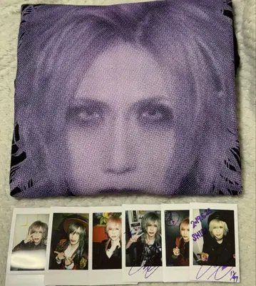 Royz 이기 님 T셔츠 폴라로이드