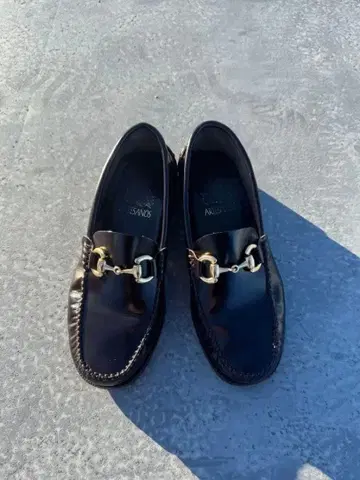 아르테사노스 브라운 비트 로퍼 36