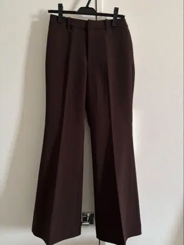 UNIQLO 스마트 플레어 팬츠 S 사이즈 [ 기장 짧음 ]