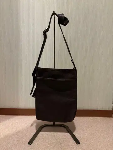 aniary 아니아리 가죽 숄더백 브라운