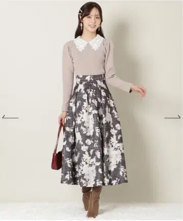 [새상품] 윌셀렉션 리본 칼라 턱 슬리브 니트 핑크