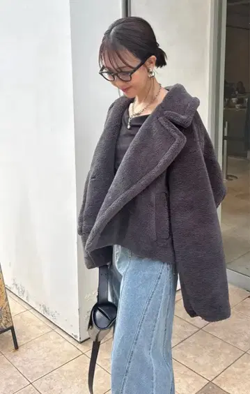 보아 숏코트 자켓 차콜 그레이/fosie 같은 형태