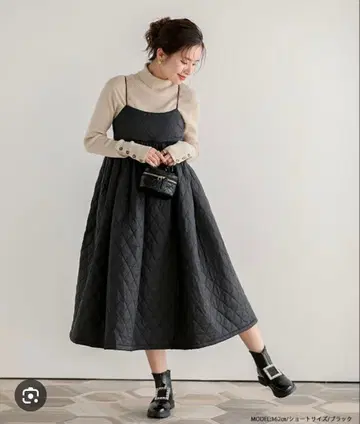 [핏모어 fitmore] 라이트 퀼팅 플레어 원피스 숏