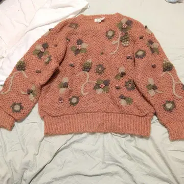 푹신푹신 모헤어. 포도 모티브. 입체 편직. 귀여운 스웨터