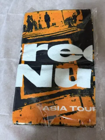 [ 조건부 ] CreepyNuts ASIA TOUR 2025 투어 타월