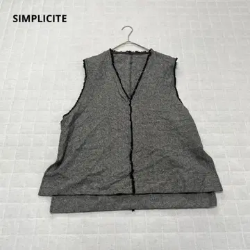 [ 심플리시떼 ] 베스트 지레 트위드 V넥 무지 심플 블랙 프리