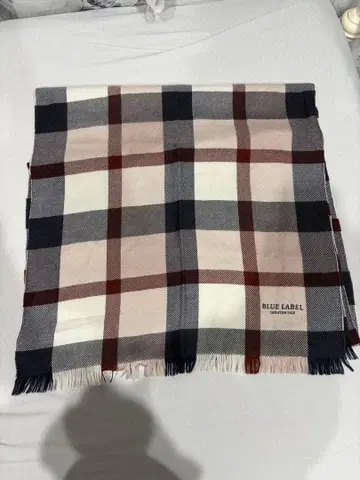 BLUE LABEL 체크 무늬 머플러