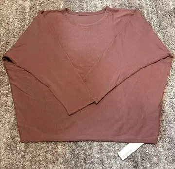 미사용 새상품 [ GALERIE VIE ] 갤러리 바이 상의