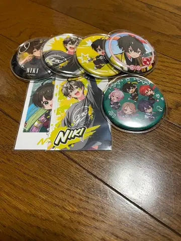 여자 연구 대학 니키 세트