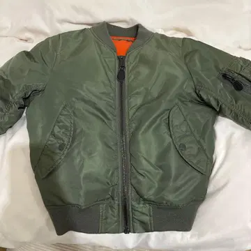 AVIREX MA-1 플라이트 자켓 카키