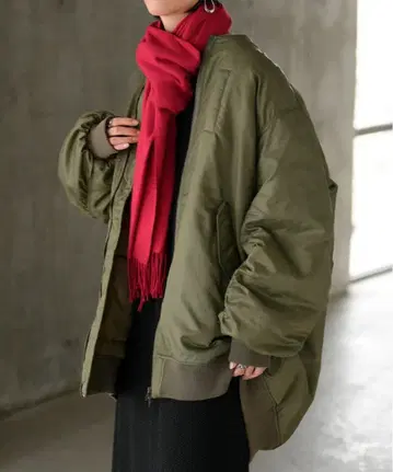 택 포함 미사용 새상품 HUG.U 아우터 MA-1 카키