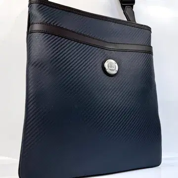 새상품급 던힐 숄더백 PVC 가죽 로고 플레이트