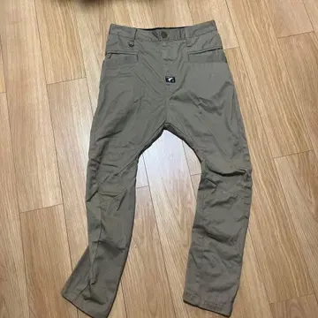 FIFTY SIX 베이지 치노 팬츠