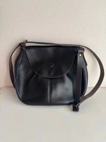 CLEDRAN 블랙 가죽 숄더백