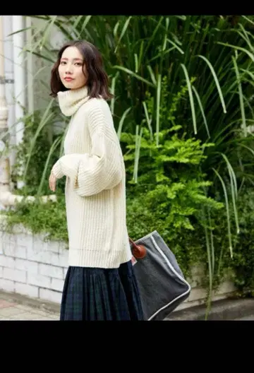 [WEB 한정판] MACOBER 마코버 별주 세일러 카라 ZIP 니트