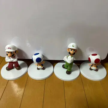 마리오 피규어