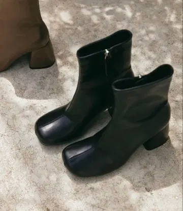 hinari 스퀘어토 부츠 블랙 Msize