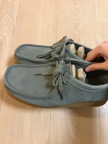 Clarks Wallabee 스웨이드 신발