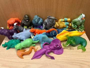 괴수 피규어 세트 약 20체