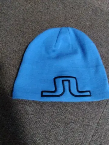 J.LINDEBERG 린데버그 니트 파란색 캡 로고