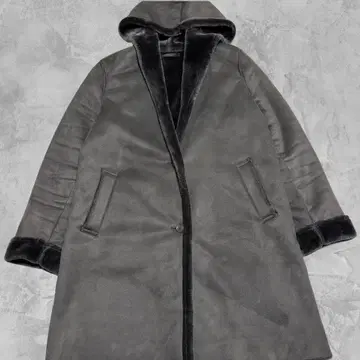 [럭셔리] 무스탕 후디드 코트 보아 안감 경량 아우터