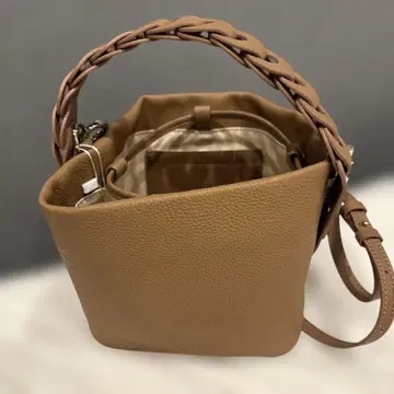 브라운 가죽 미니 핸드백 뜨개질 핸들