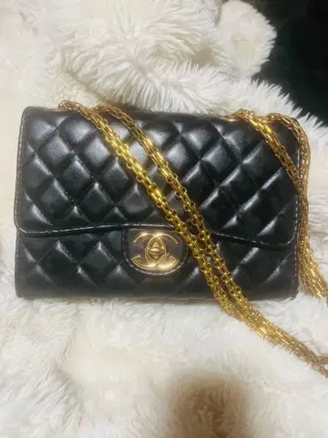 블랙 가죽 숄더백