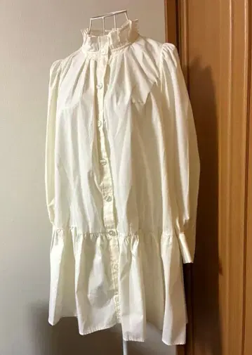 SNIDEL 스나이델 프릴 달린 긴팔 셔츠 원피스