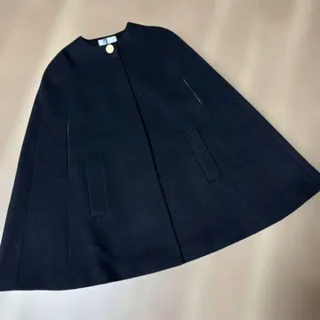 네이비 케이프 스타일 코트