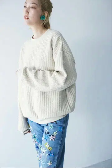 타나베 아유미 x FREAK'S STORE 자카드 퀼트 맨투맨 풀오버