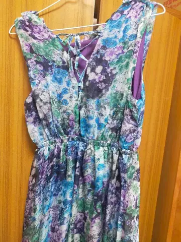 꽃무늬 슬리브리스 맥시 드레스