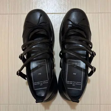 GU 멜리 제인 슈즈 byrokh