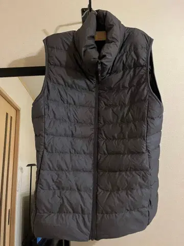 유니클로 울트라 라이트 다운 베스트