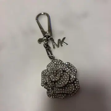 마이클 코어스 파베 로즈 참