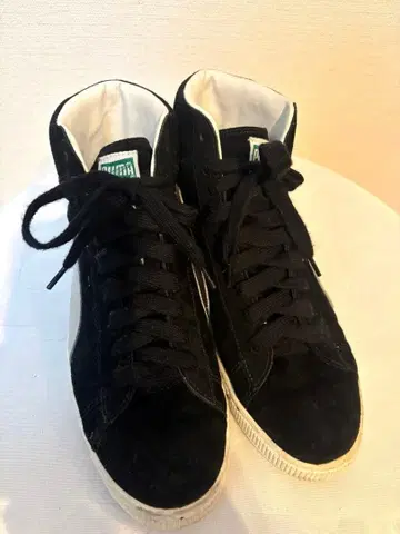 PUMA 스웨이드 블랙 하이컷 스니커즈