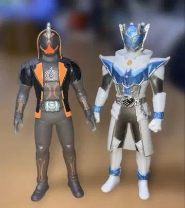 가면라이더 위자드, 고스트 액션 피규어 2체 세트