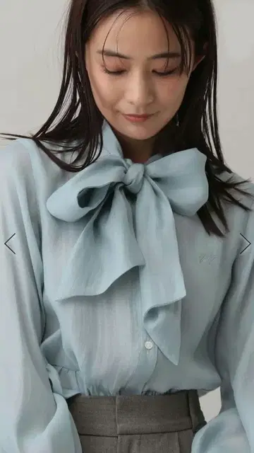 미사용 새상품 택 포함 MATINNELINE 리본 페플럼 블라우스