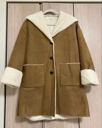 무스탕 코트 브라운 카멜 복슬복슬 후드 부착 프리 사이즈 아우터