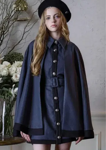 Riu 트윌 2way 케이프 코트 네이비