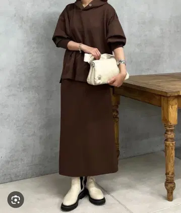 [ un dix cors ] 종이상자 니트 후드티 셋업 브라운